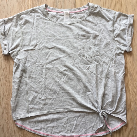 Ivivva Other - grey shirt with a knot